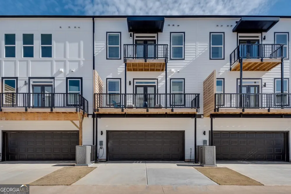 1072 Brookglynn TRCE Decatur, GA 30032