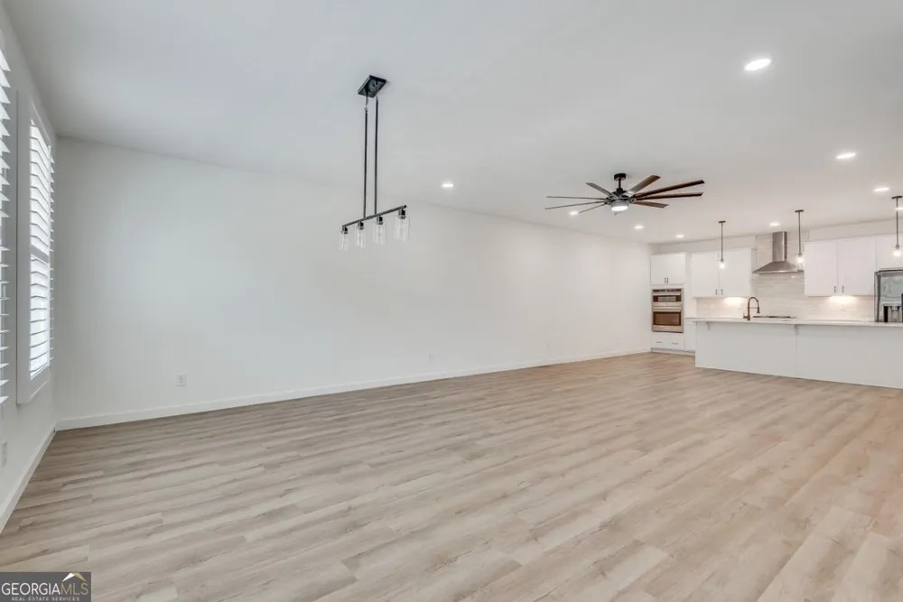 1072 Brookglynn TRCE Decatur, GA 30032