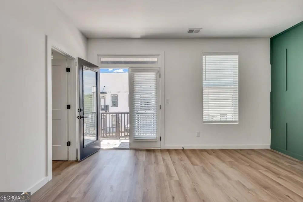 1072 Brookglynn TRCE Decatur, GA 30032