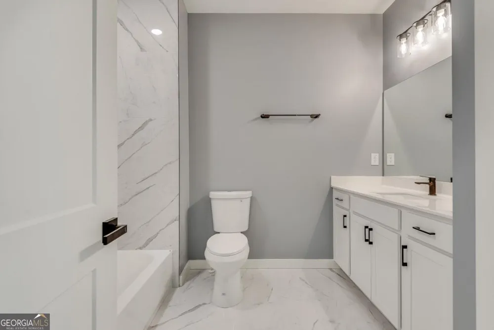 1072 Brookglynn TRCE Decatur, GA 30032
