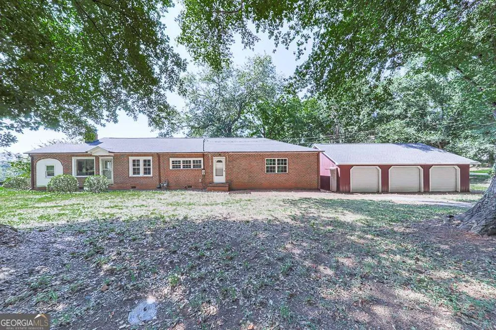 514 Ball Ground RD Ball Ground, GA 30107