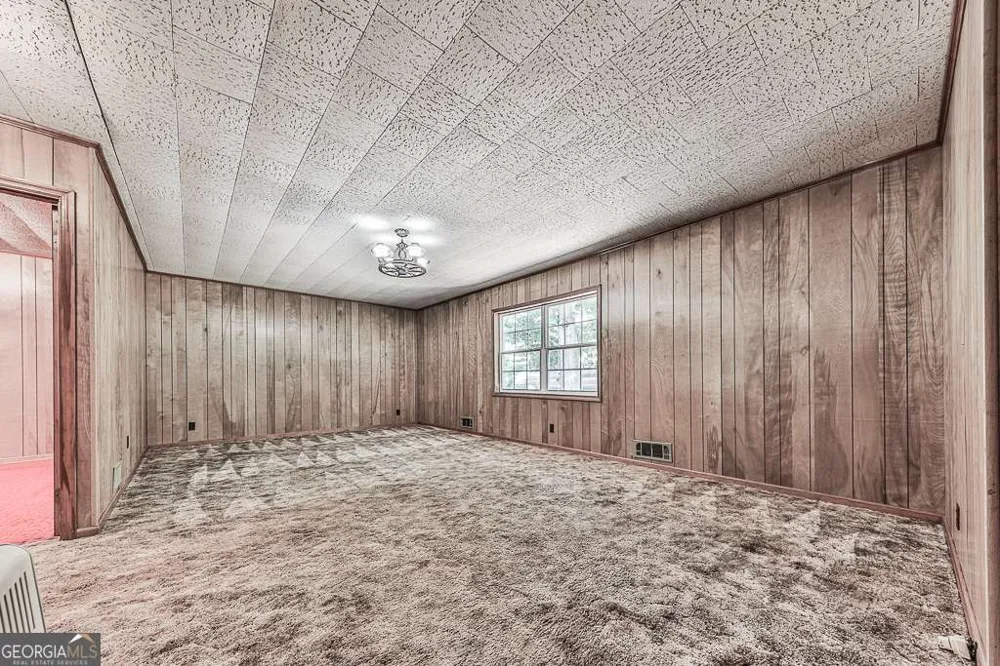514 Ball Ground RD Ball Ground, GA 30107