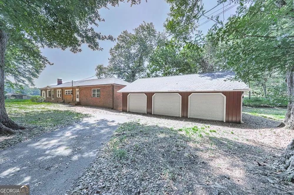 514 Ball Ground RD Ball Ground, GA 30107