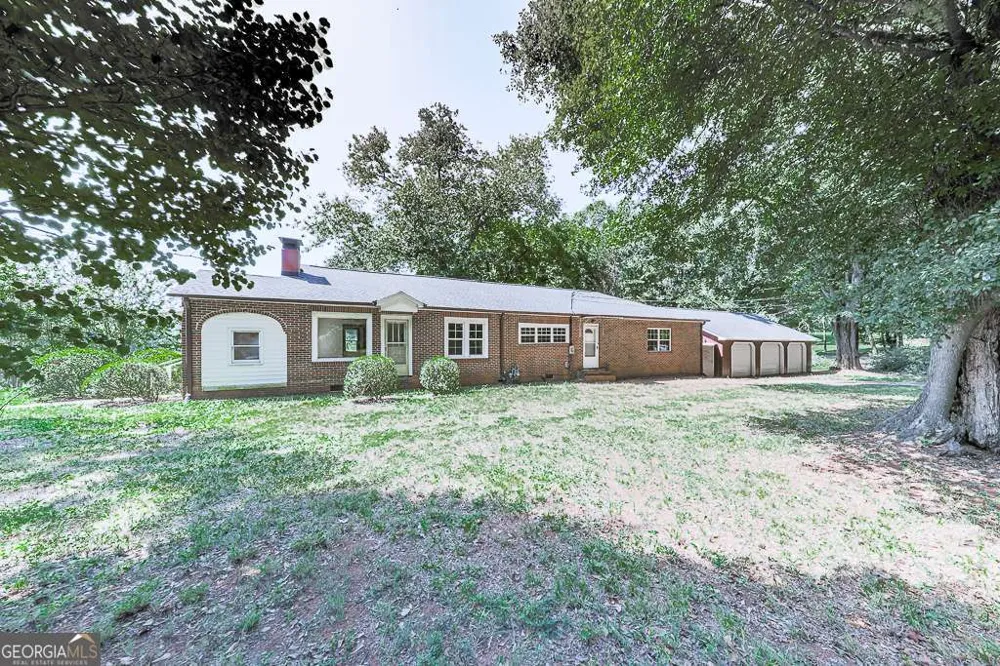 514 Ball Ground RD Ball Ground, GA 30107