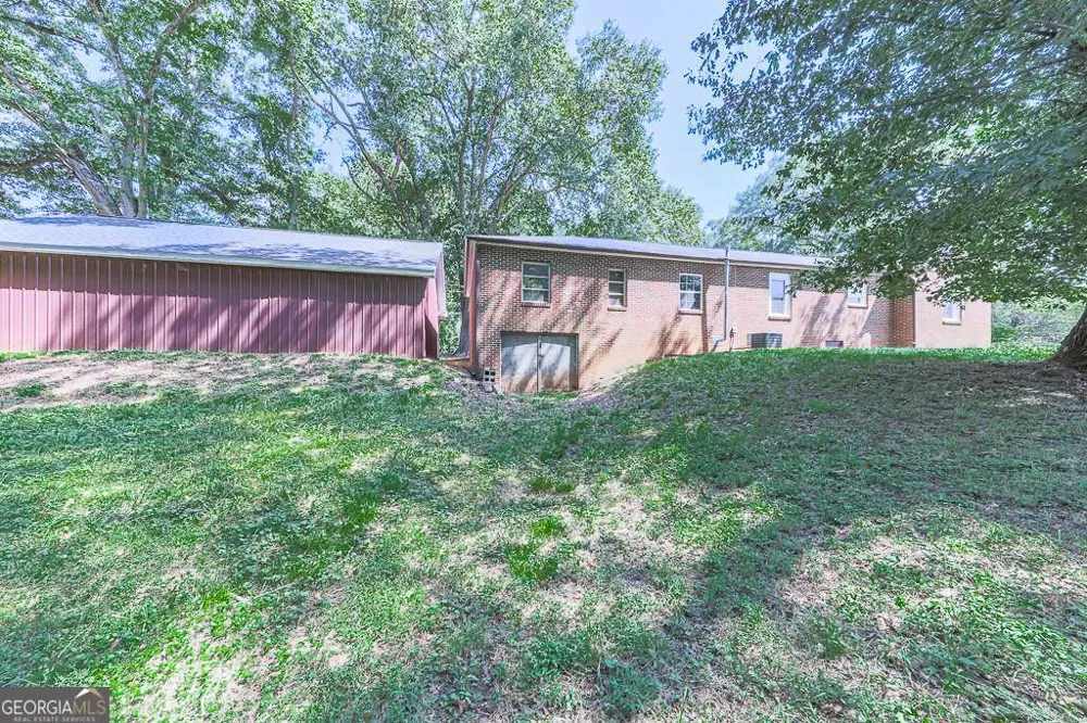 514 Ball Ground RD Ball Ground, GA 30107