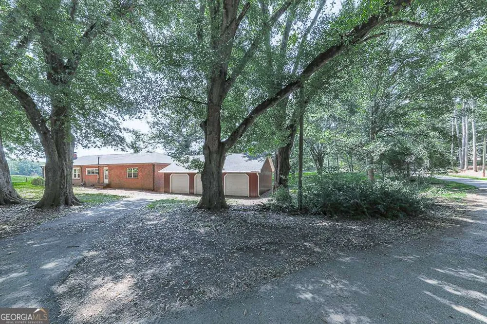 514 Ball Ground RD Ball Ground, GA 30107