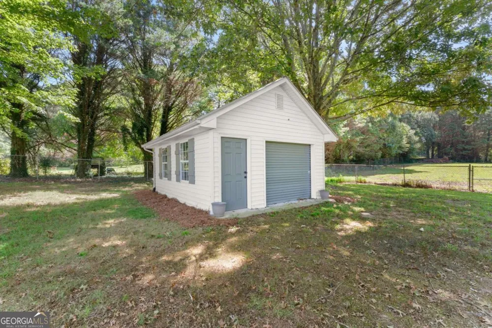 5820 Steve Black RD Clermont, GA 30527