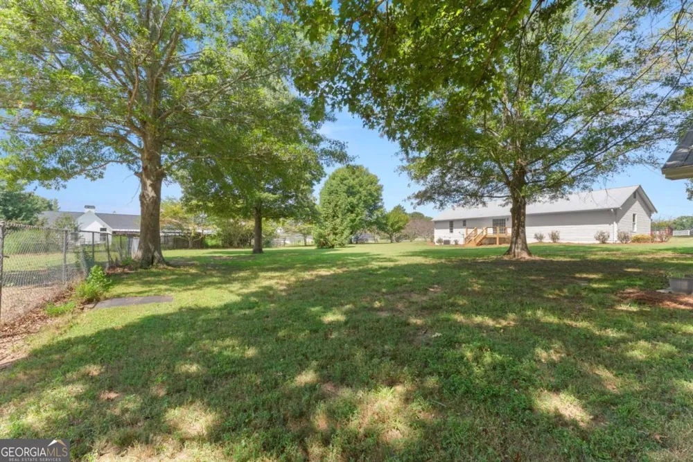 5820 Steve Black RD Clermont, GA 30527