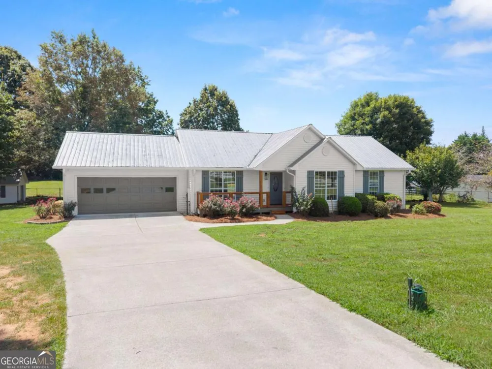 5820 Steve Black RD Clermont, GA 30527