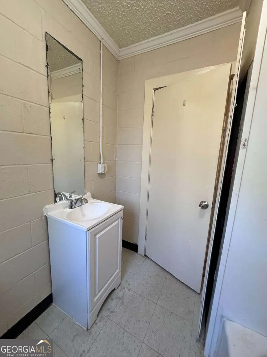 7 Richard Allen DR Newnan, GA 30263