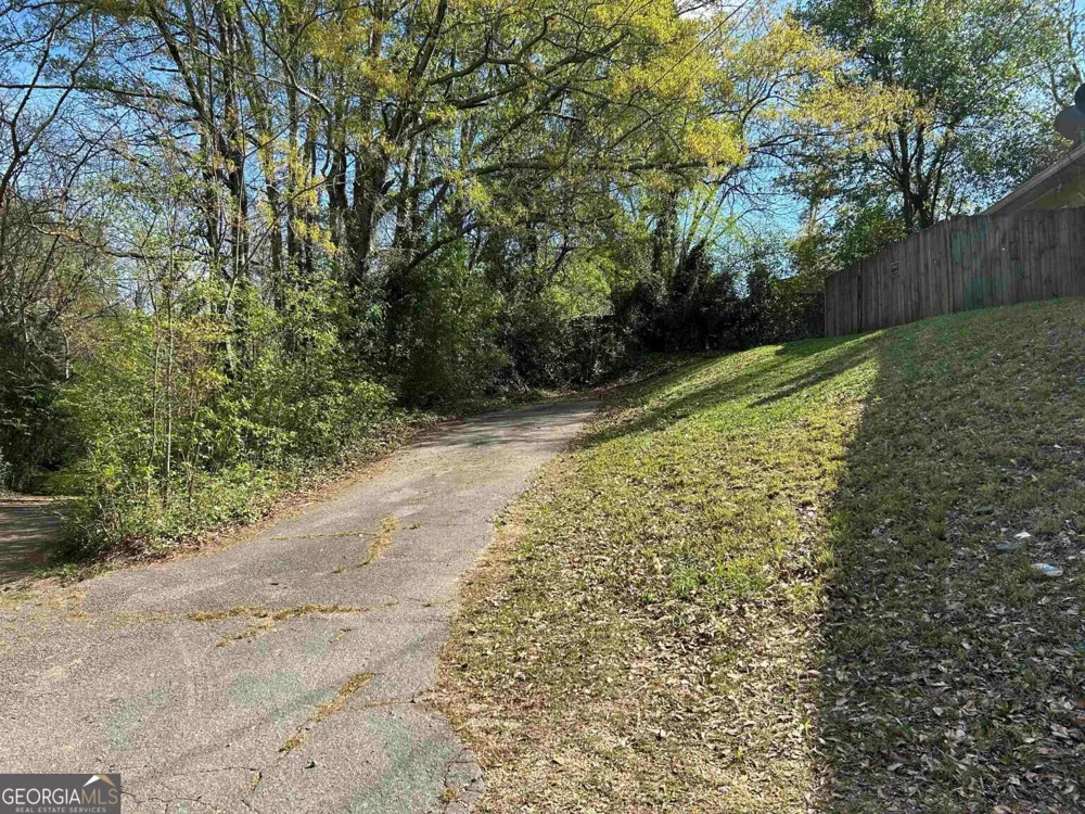 7 Richard Allen DR Newnan, GA 30263