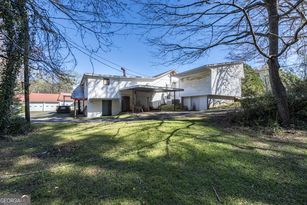 1695 Old Canton RD Ball Ground, GA 30107