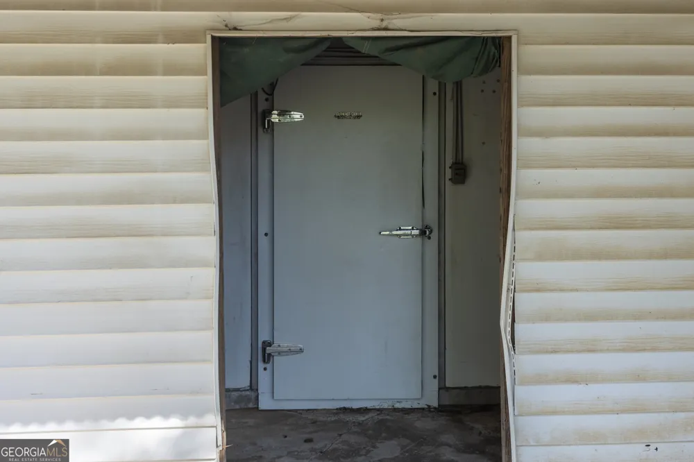 1695 Old Canton RD Ball Ground, GA 30107