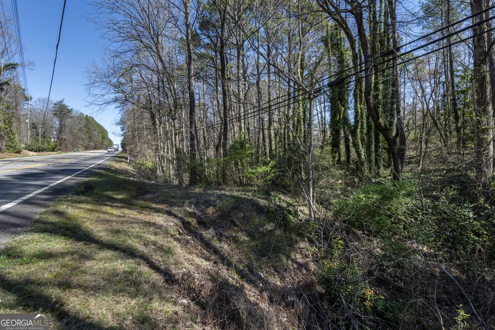 1695 Old Canton RD Ball Ground, GA 30107