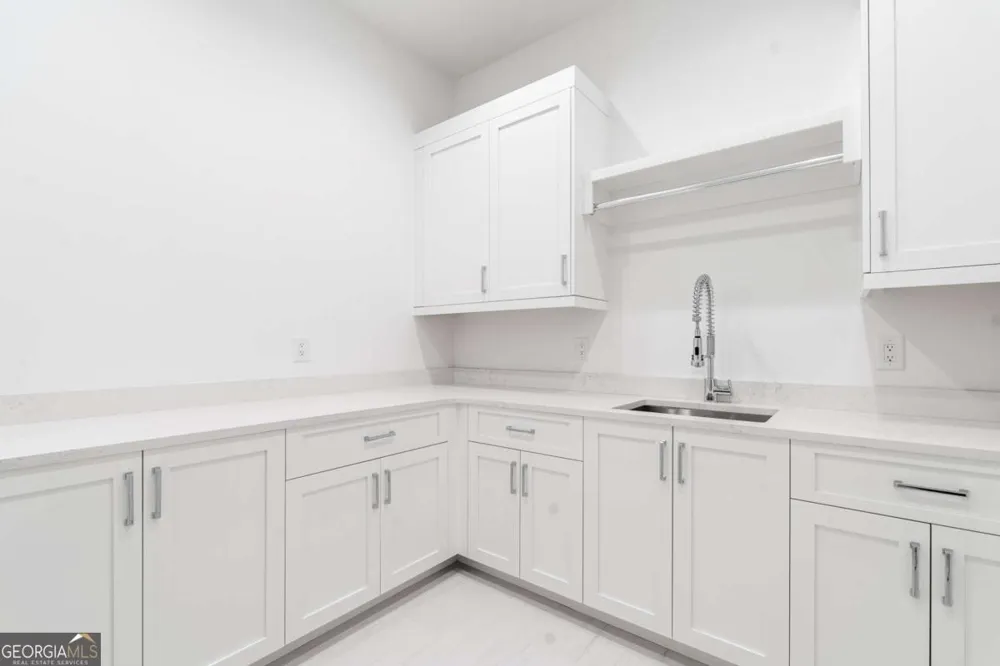 5211 Powers Ferry RD Sandy Springs, GA 30327