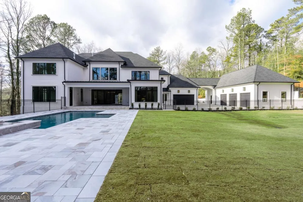5211 Powers Ferry RD Sandy Springs, GA 30327