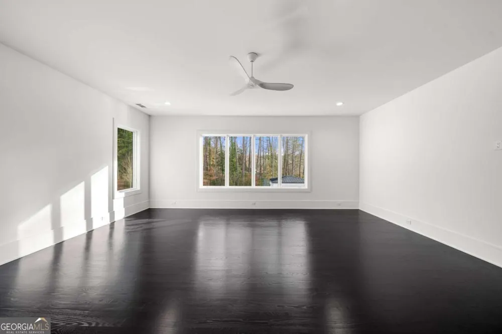 5211 Powers Ferry RD Sandy Springs, GA 30327