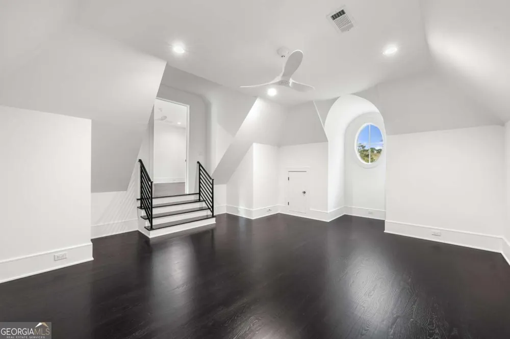 5211 Powers Ferry RD Sandy Springs, GA 30327