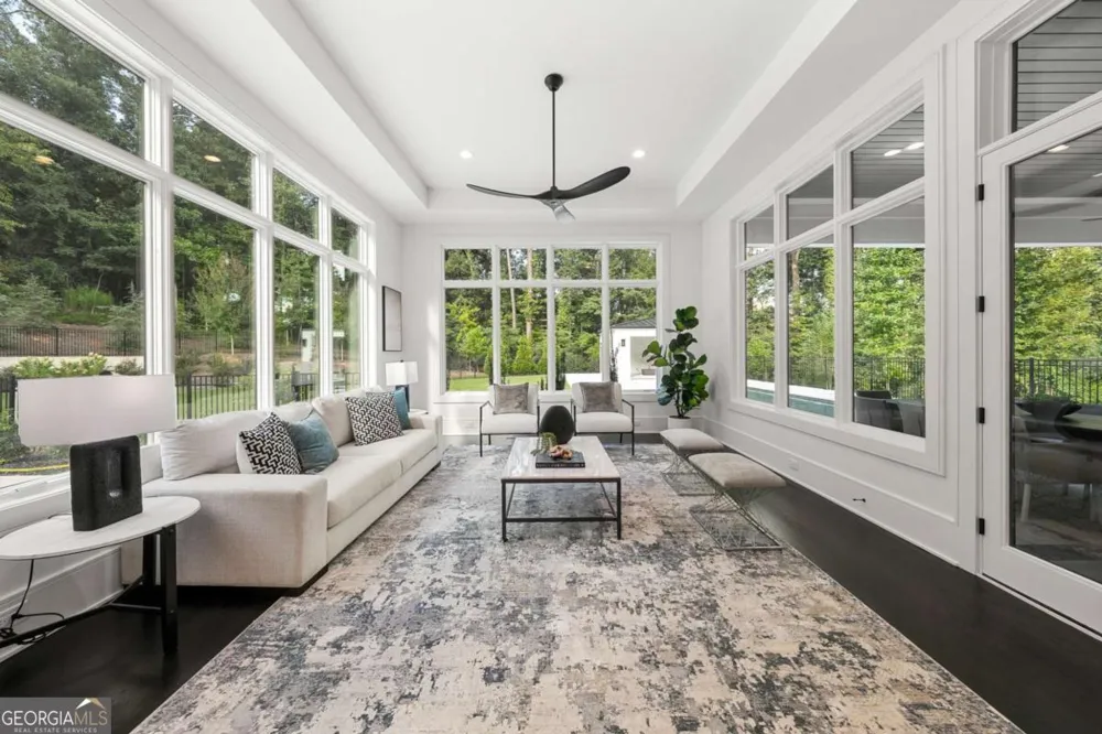 5211 Powers Ferry RD Sandy Springs, GA 30327