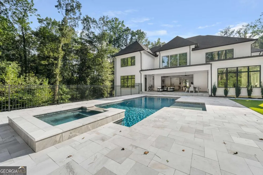 5211 Powers Ferry RD Sandy Springs, GA 30327