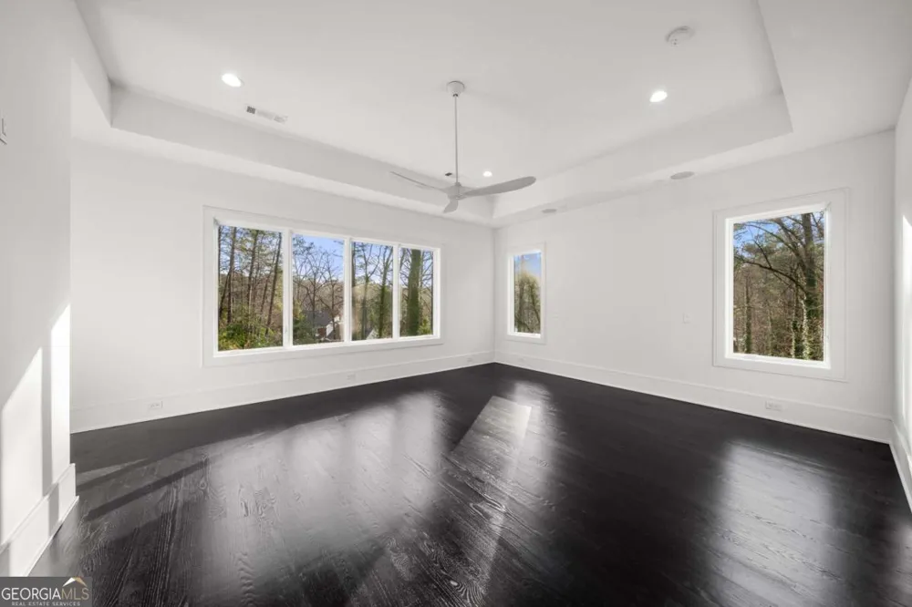 5211 Powers Ferry RD Sandy Springs, GA 30327