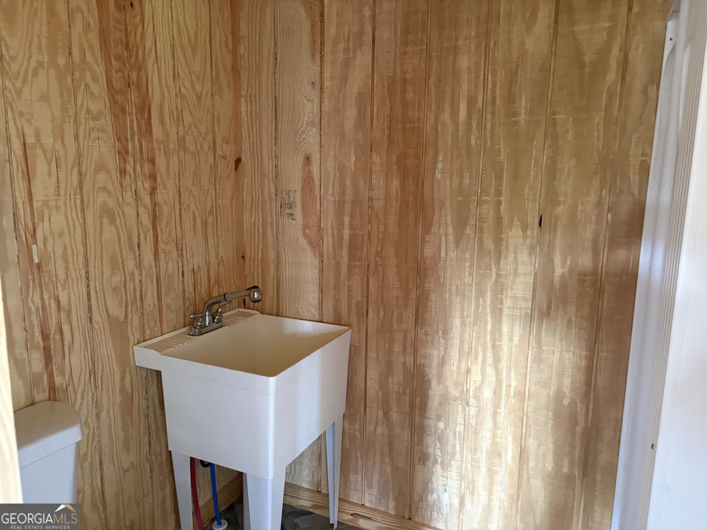 0 Dixon RD Dublin, GA 31021