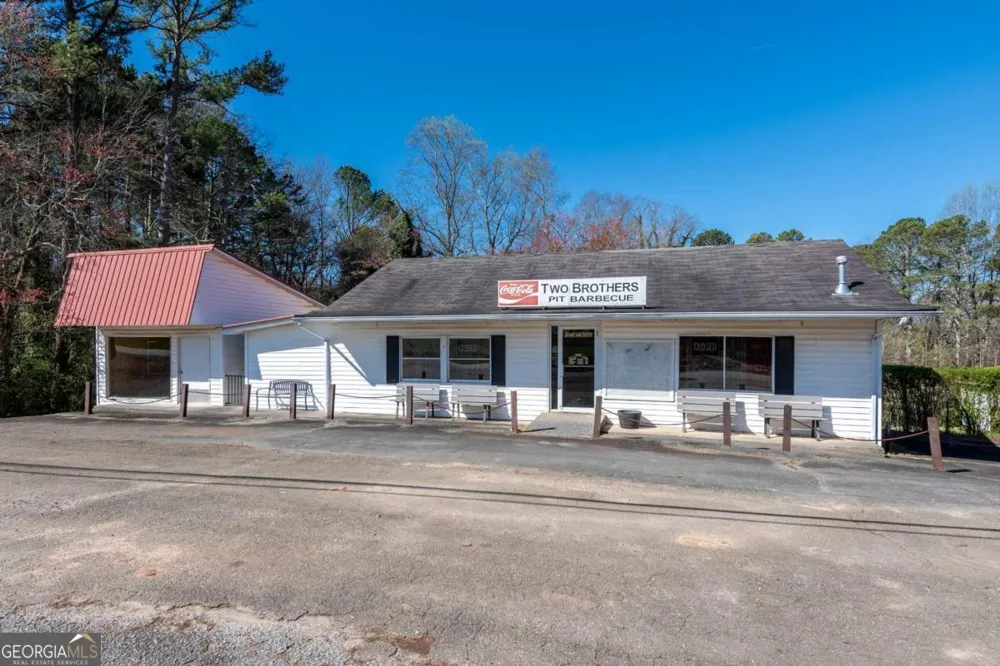 1695 Old Canton RD Ball Ground, GA 30107