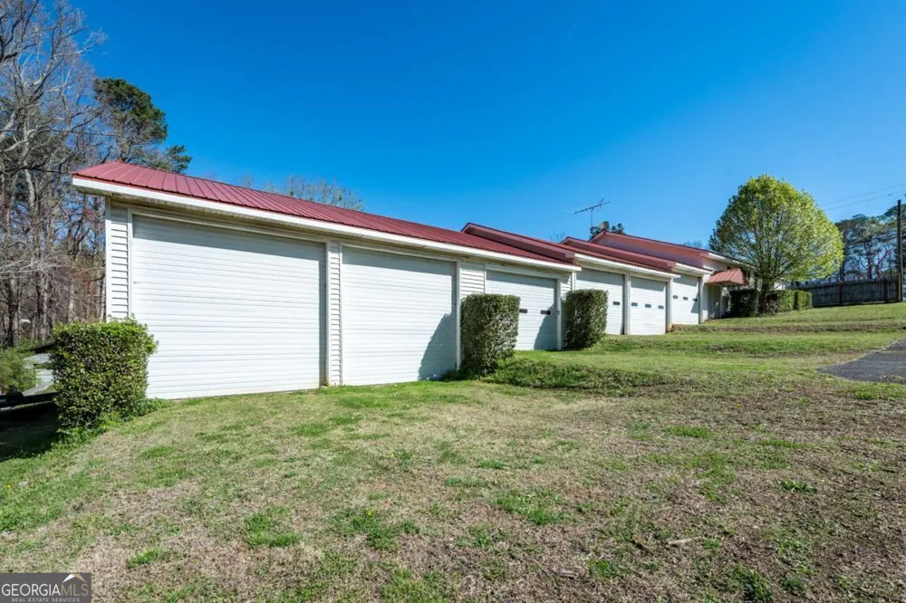 1695 Old Canton RD Ball Ground, GA 30107