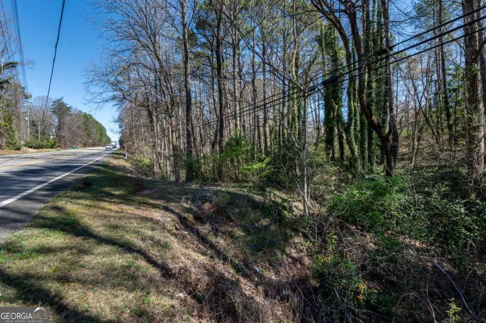 1695 Old Canton RD Ball Ground, GA 30107