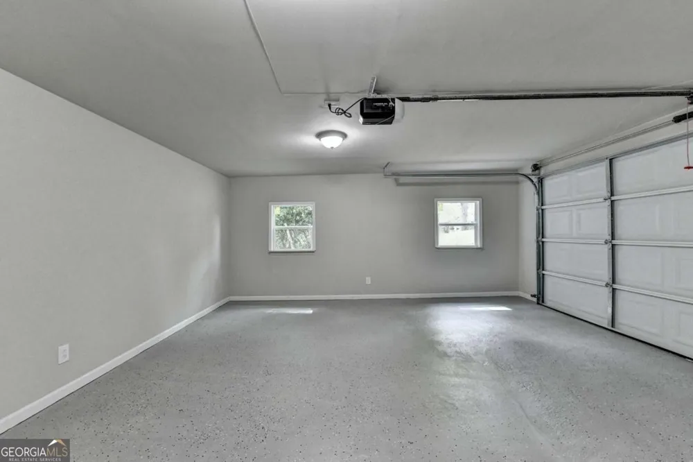 1018 Wayne DR Snellville, GA 30078
