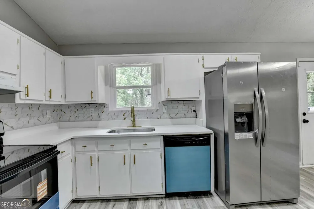 1018 Wayne DR Snellville, GA 30078