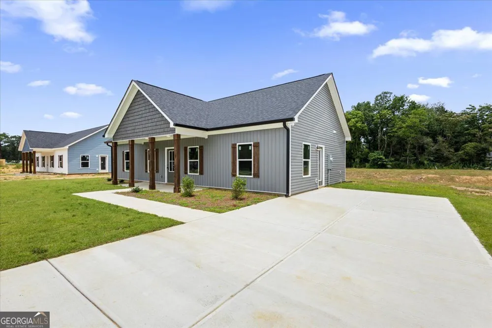 524 Branch ST Cedartown, GA 30125