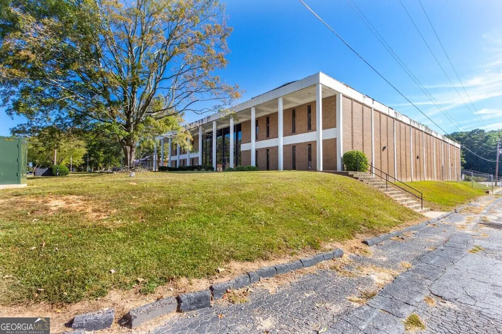 2288 Fairburn RD SW Atlanta, GA 30331