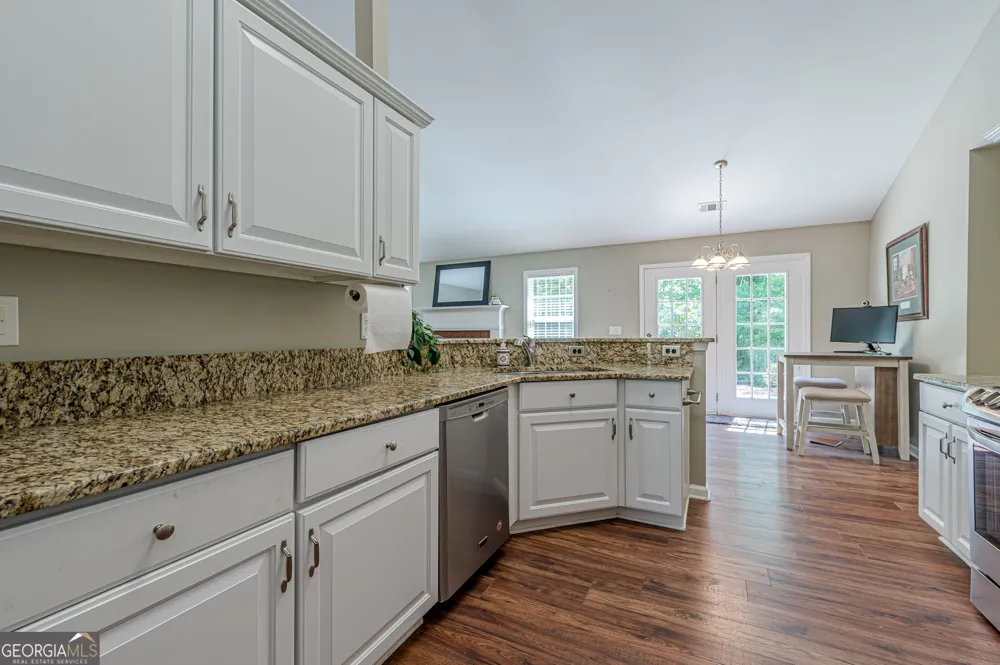 7730 Timberline Overlook Cumming, GA 30041