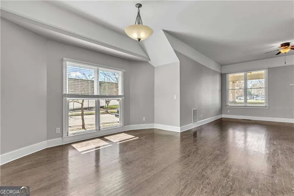 94 Lucy ST SE Atlanta, GA 30312