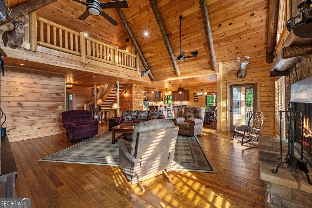460 Wikle DR Ellijay, GA 30540