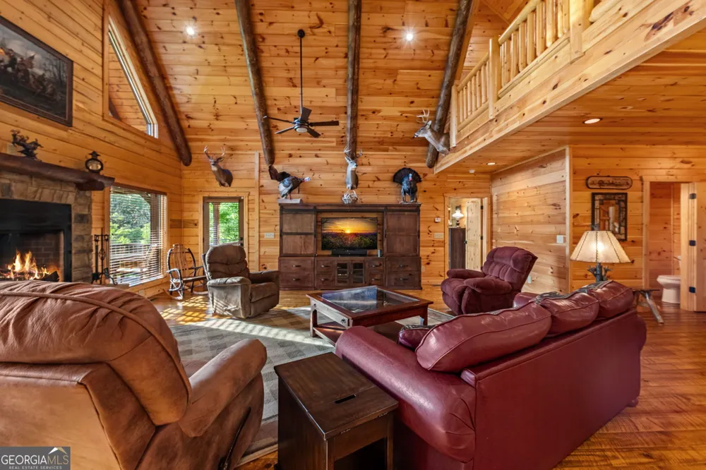 460 Wikle DR Ellijay, GA 30540