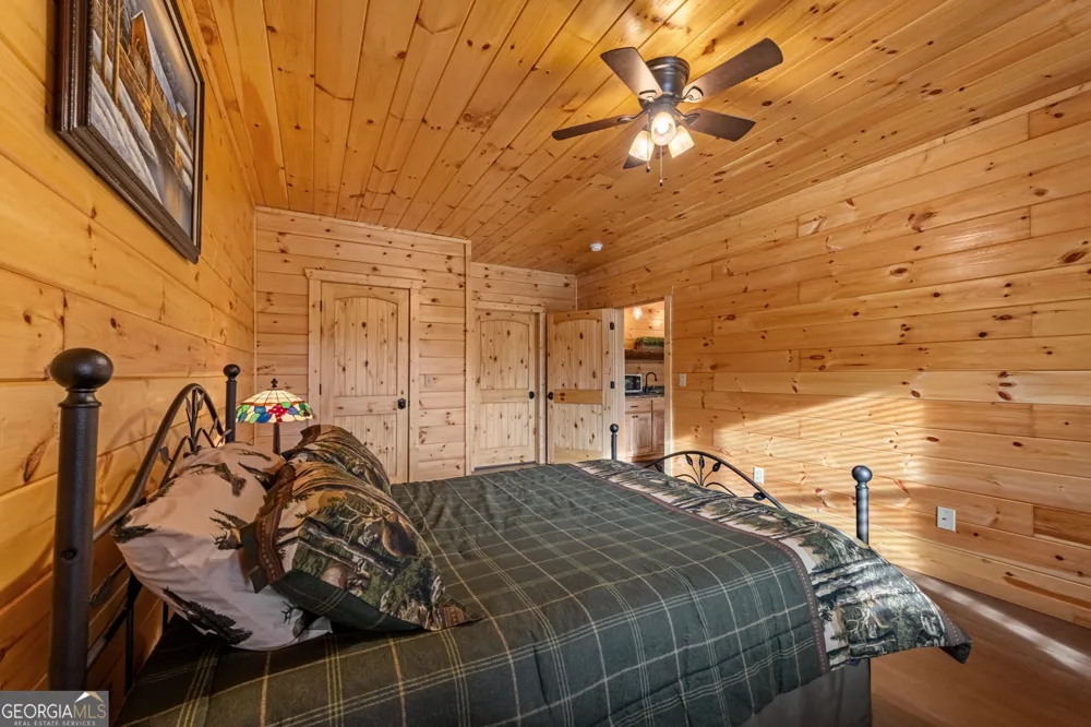 460 Wikle DR Ellijay, GA 30540