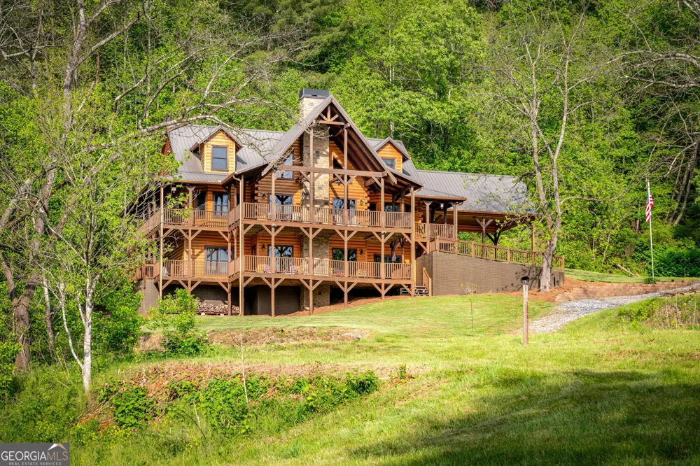 460 Wikle DR Ellijay, GA 30540