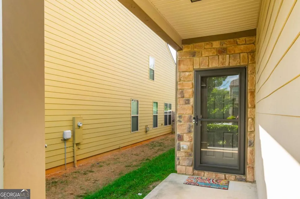 576 Dasheill LN Atlanta, GA 30349