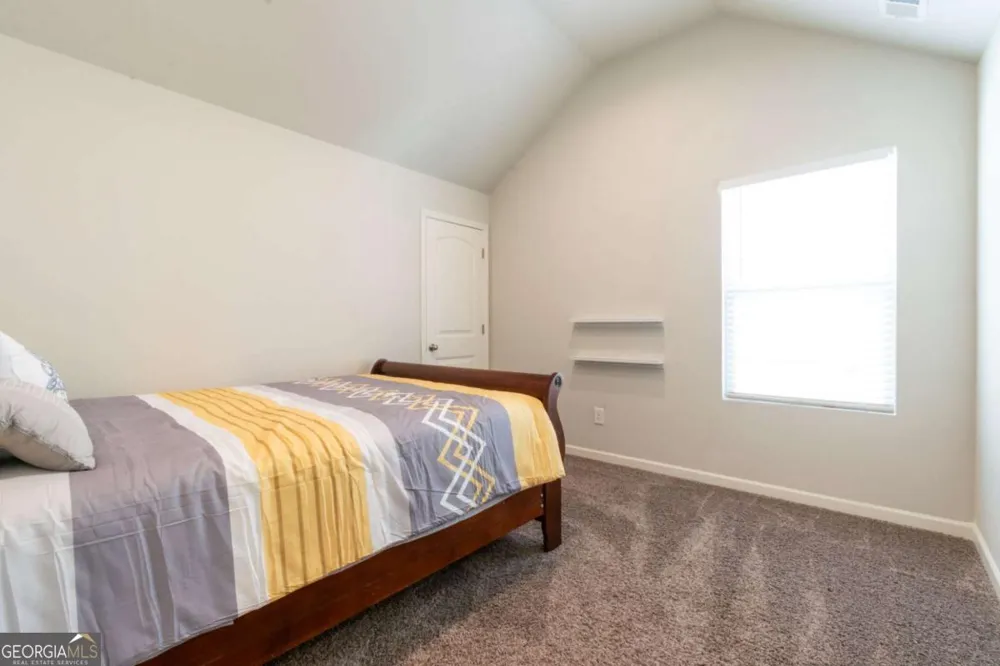 576 Dasheill LN Atlanta, GA 30349