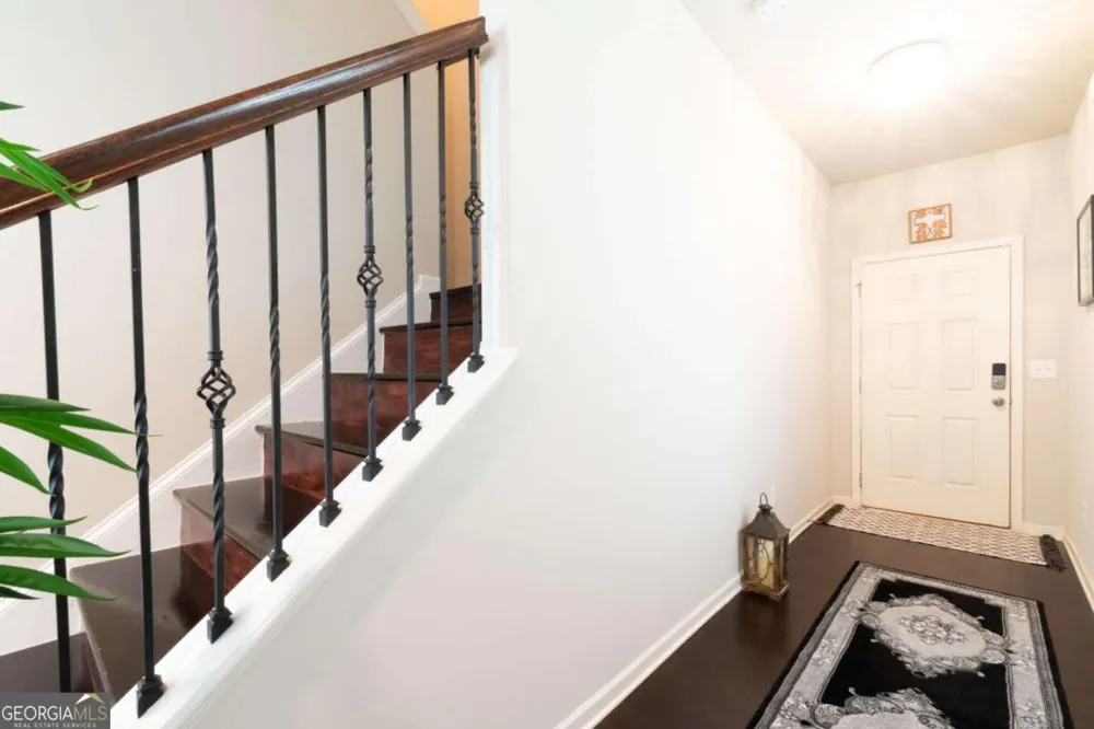 576 Dasheill LN Atlanta, GA 30349