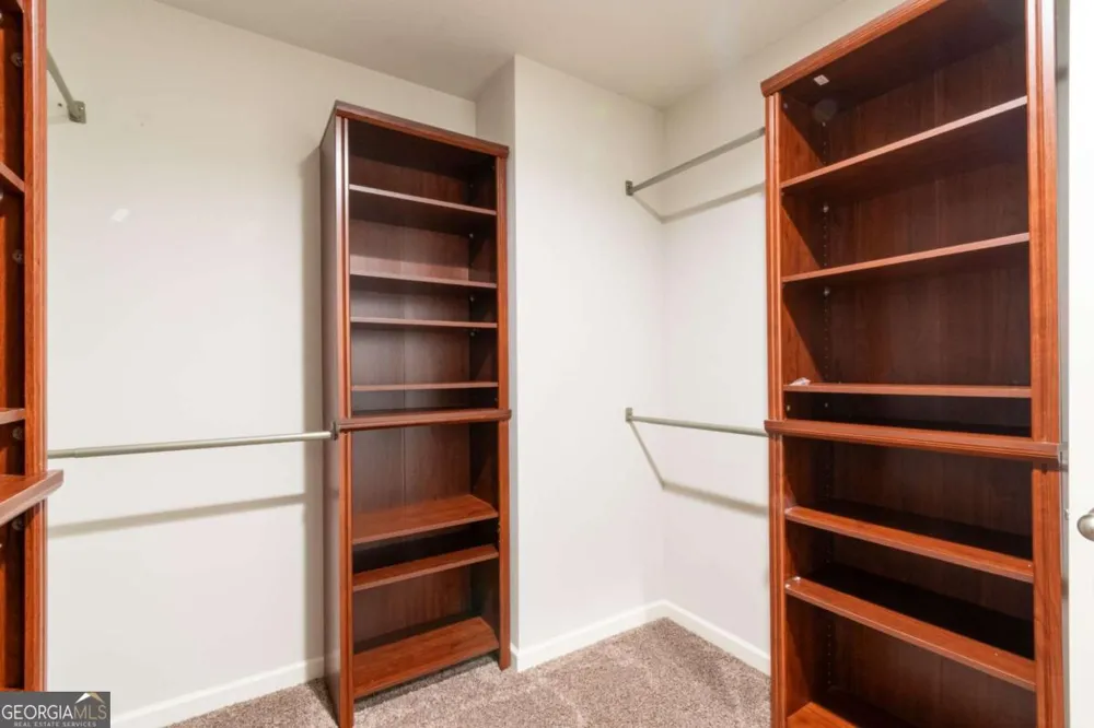 576 Dasheill LN Atlanta, GA 30349