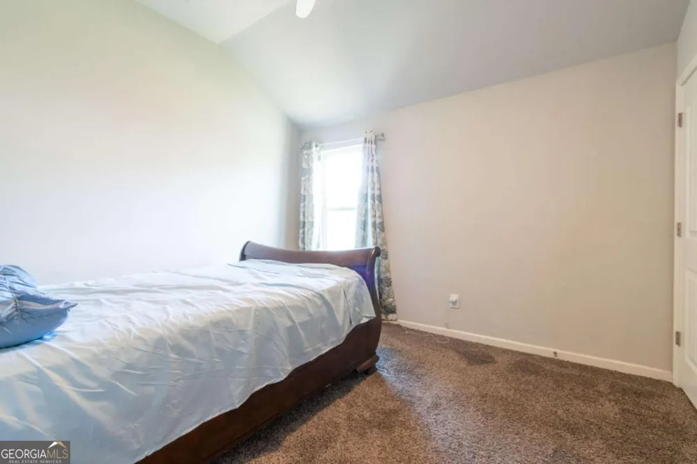 576 Dasheill LN Atlanta, GA 30349