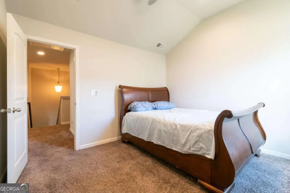 576 Dasheill LN Atlanta, GA 30349
