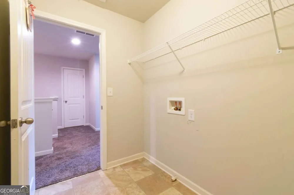 576 Dasheill LN Atlanta, GA 30349