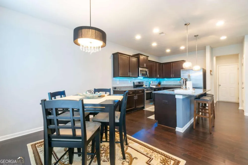 576 Dasheill LN Atlanta, GA 30349