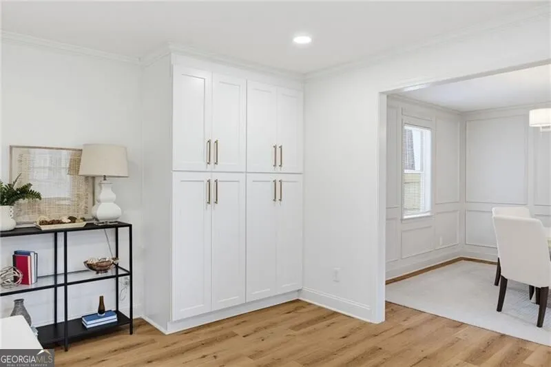 1383 Natchez TRCE SW Marietta, GA 30008