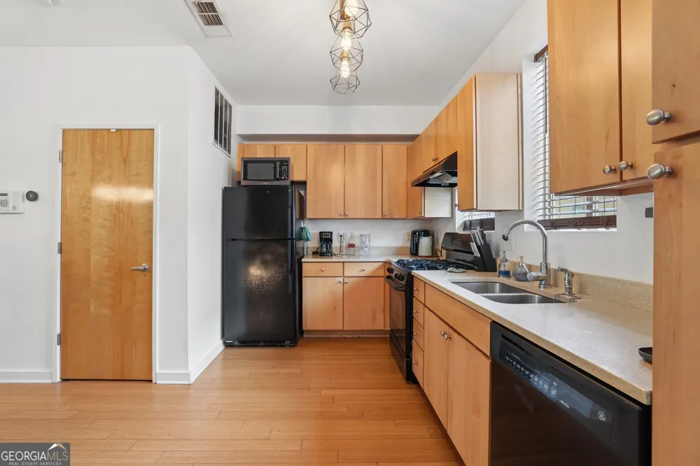100 Moreland AVE Atlanta, GA 30316