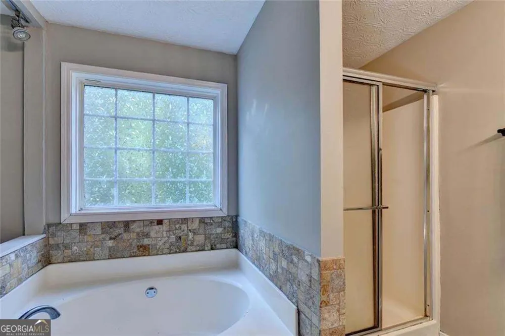 290 Lake Valley DR SW Loganville, GA 30052